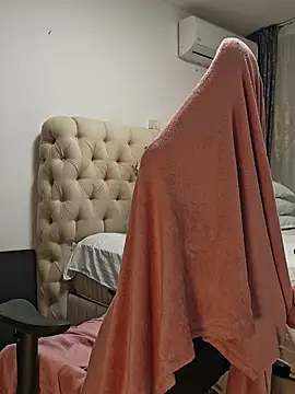 AvaLloyd online show from December 20, 3:02 am