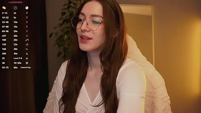 Ester Hill online show from November 11, 1:05 am