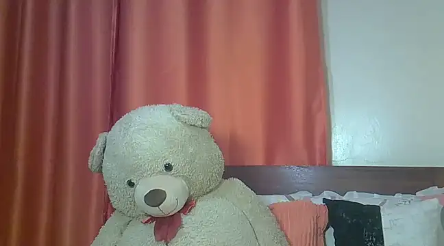 freaky juicy online show from February 7, 10:52 pm