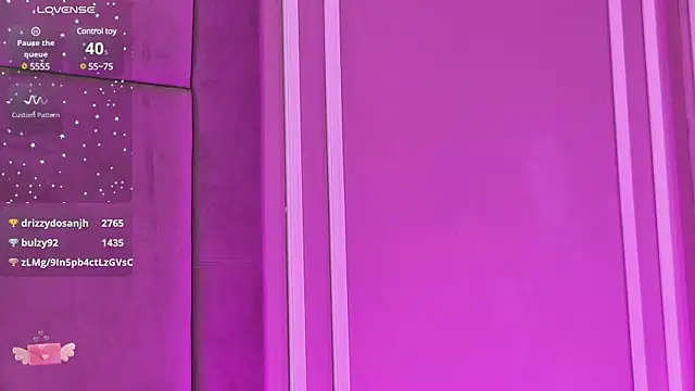 EmilyColle  online show from February 10, 8:09 am