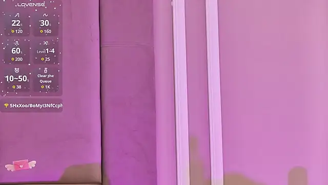 EmilyColle  online show from March 20, 8:20 am