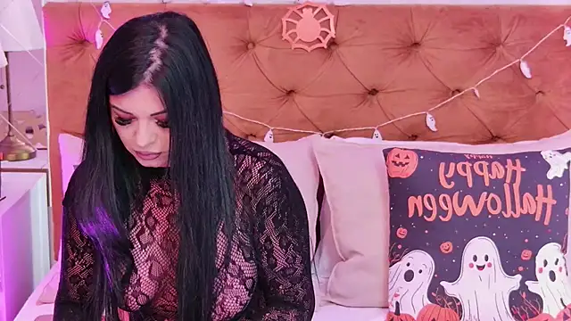 Snapshot of EmilyColle_ chatting on October 29, 5:42 am EmilyColle online show from October 29, 5:42 am