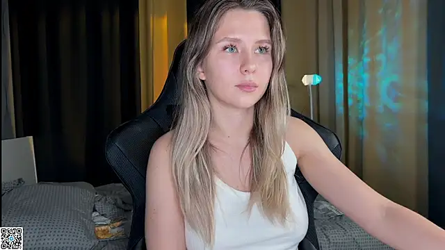 Ameliia castro online show from October 8, 1:53 pm