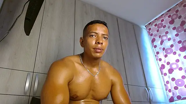 Snapshot of Muscle_Brown10 chatting on January 12, 2:19 pm Muscle Brown10 online show from January 12, 2:19 pm