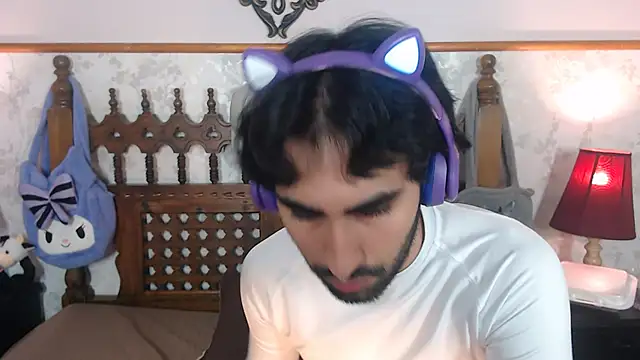 MilanZaire online show from March 15, 10:11 pm