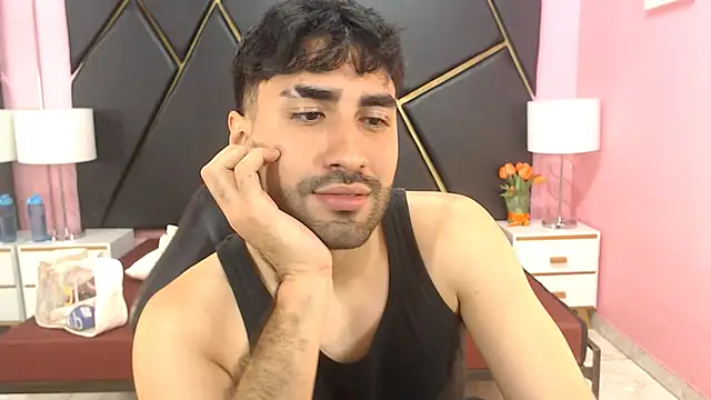 MilanZaire online show from October 2, 12:17 am