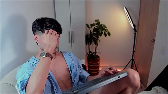 dimitri targaryen online show from January 8, 6:41 am