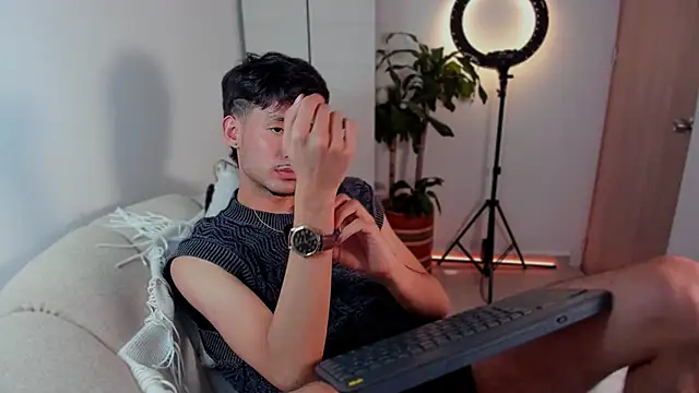 dimitri targaryen online show from January 10, 9:44 am