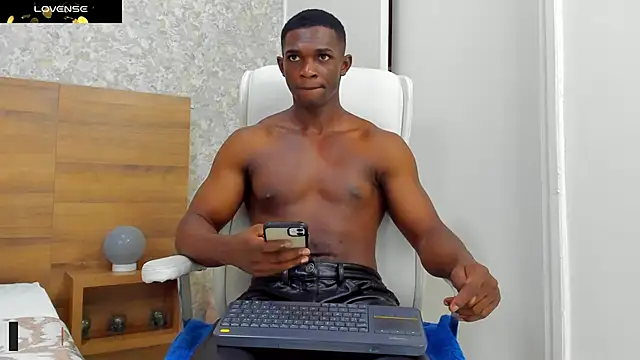 nicolaskan online show from December 7, 12:56 pm