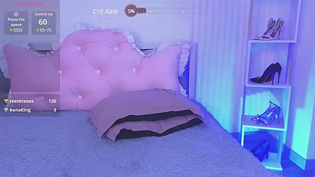 Snapshot of Diana_Moon_ chatting on March 8, 3:06 am Diana Moon  online show from March 8, 3:06 am