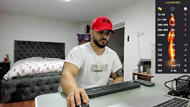 supermanboy94 online show from February 5, 6:51 am