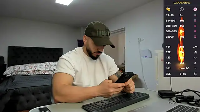 supermanboy94 online show from March 27, 8:26 am