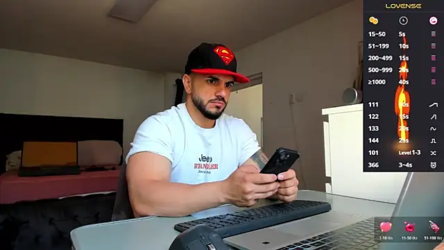 supermanboy94 online show from April 23, 6:03 am