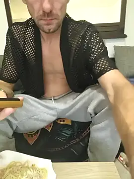 SquirtLover XL online show from October 26, 5:19 pm