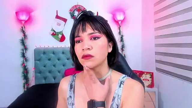 lina bedoya  online show from December 20, 11:43 am