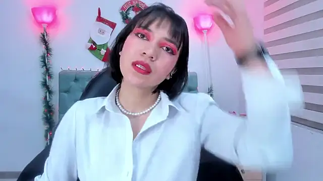 lina bedoya  online show from December 26, 11:43 am