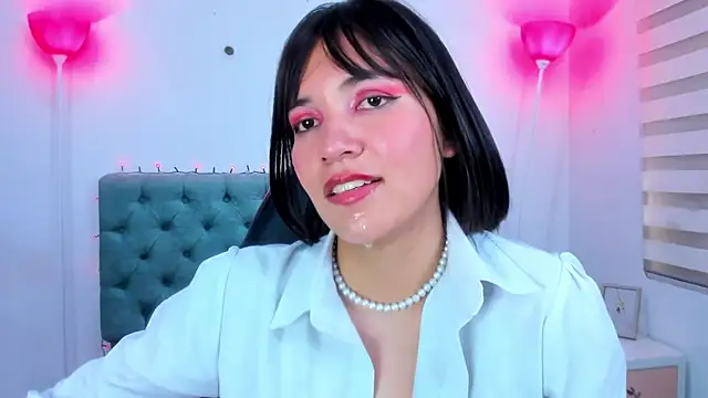 lina bedoya  online show from January 13, 5:55 pm