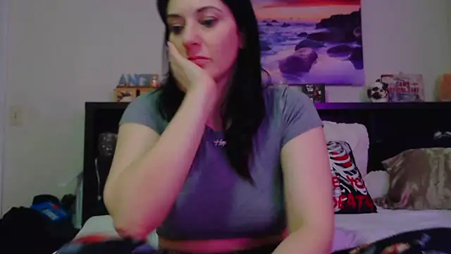 CrystalLakeXO online show from December 2, 7:57 am