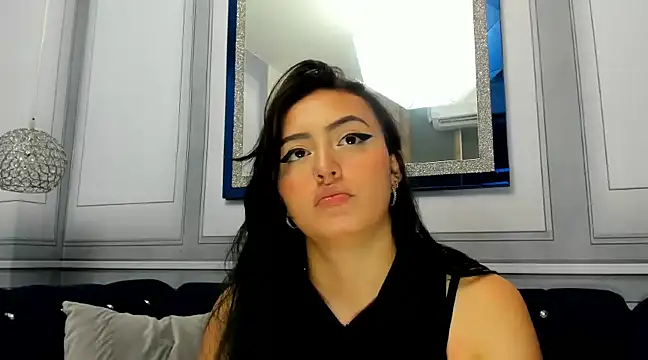 Lesly sexy4u online show from December 18, 3:47 am