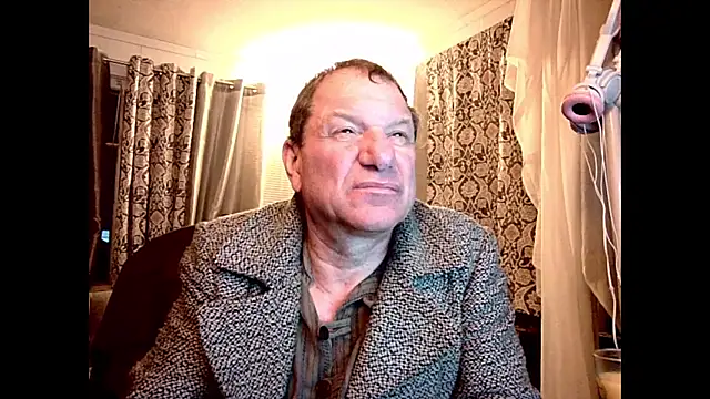 coryassman online show from January 23, 9:39 am