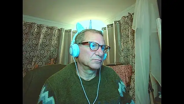 coryassman online show from March 1, 11:01 am