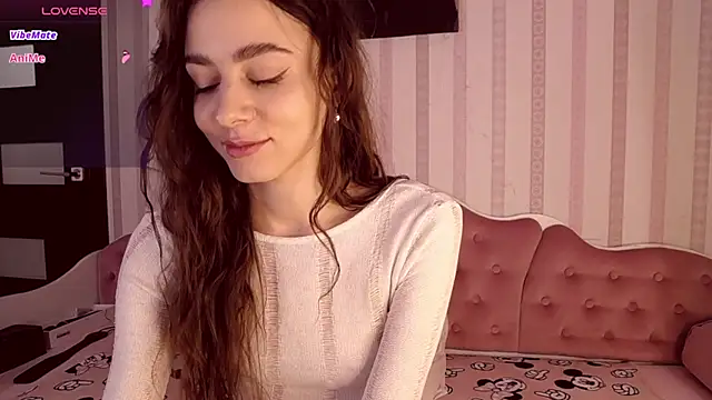 Snapshot of AliceNikke chatting on December 15, 8:25 pm AliceNikke online show from December 15, 8:25 pm