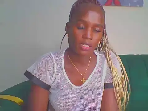 Snapshot of cutesmiling chatting on May 16, 12:26 pm cutesmiling online show from May 16, 12:26 pm