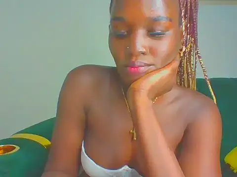 Snapshot of cutesmiling chatting on June 7, 11:58 am cutesmiling online show from June 7, 11:58 am
