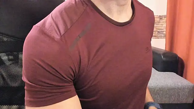 HotHunkTrainer online show from March 28, 8:47 am