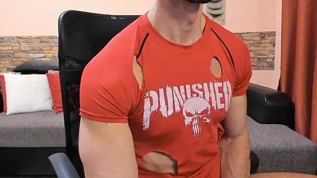 HotHunkTrainer online show from June 7, 7:34 am