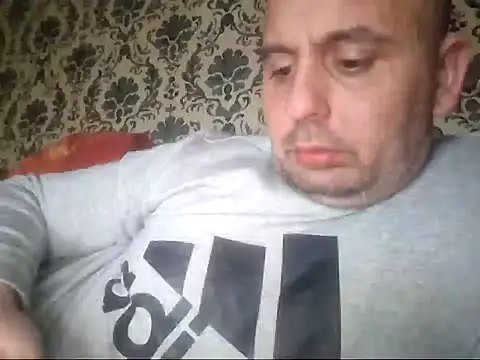 Snapshot of Basszos88i chatting on January 11, 11:24 pm Basszos88i online show from January 11, 11:24 pm