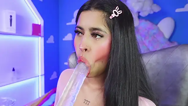 miss romyna online show from April 21, 11:05 am