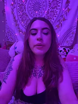 Snapshot of sedatedshay chatting on March 22, 11:08 pm sedatedshay online show from March 22, 11:08 pm