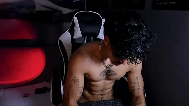 Thomas Fit1 online show from April 18, 5:55 am