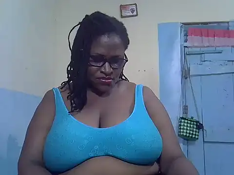 Snapshot of sexy_bigboobss chatting on November 7, 8:09 pm sexy bigboobss online show from November 7, 8:09 pm