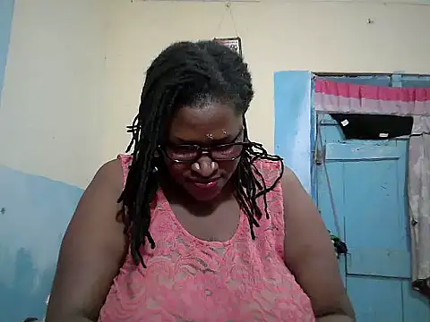 Snapshot of sexy_bigboobss chatting on November 15, 7:49 am sexy bigboobss online show from November 15, 7:49 am