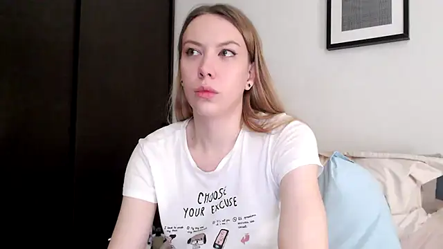 Snapshot of Scarlettford chatting on October 26, 5:08 pm Scarlettford online show from October 26, 5:08 pm