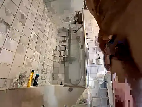 Snapshot of martxxxxx chatting on October 12, 10:25 am martxxxxx online show from October 12, 10:25 am