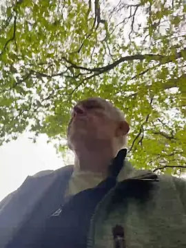 Snapshot of martxxxxx chatting on May 5, 7:38 am martxxxxx online show from May 5, 7:38 am