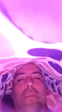 Xoc8  online show from December 3, 2:27 pm