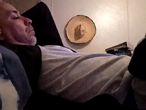 Xoc8  online show from March 13, 3:17 pm