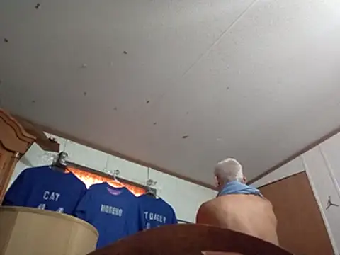 Xoc8  online show from October 18, 7:36 pm