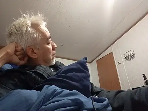 Xoc8  online show from November 4, 10:53 pm