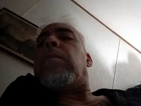 Xoc8  online show from November 5, 6:52 pm