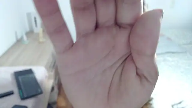 Snapshot of hanny_505 chatting on June 23, 10:52 pm hanny 505 online show from June 23, 10:52 pm