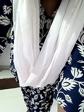 Selina 6 online show from December 23, 11:57 am