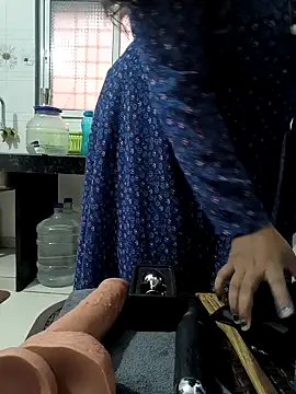 Selina 6 online show from February 2, 1:23 am