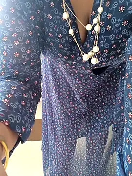 Selina 6 online show from February 2, 5:10 am