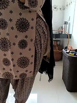 Selina 6 online show from February 10, 4:19 am