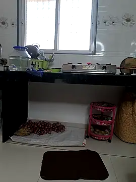 Selina 6 online show from March 9, 3:27 pm